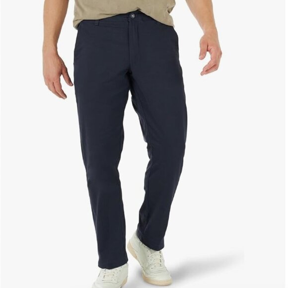 NWT Lee Men's Extreme Motion Flat Front Relaxed Taper Pant, 40Wx32L, navy - Picture 1 of 4